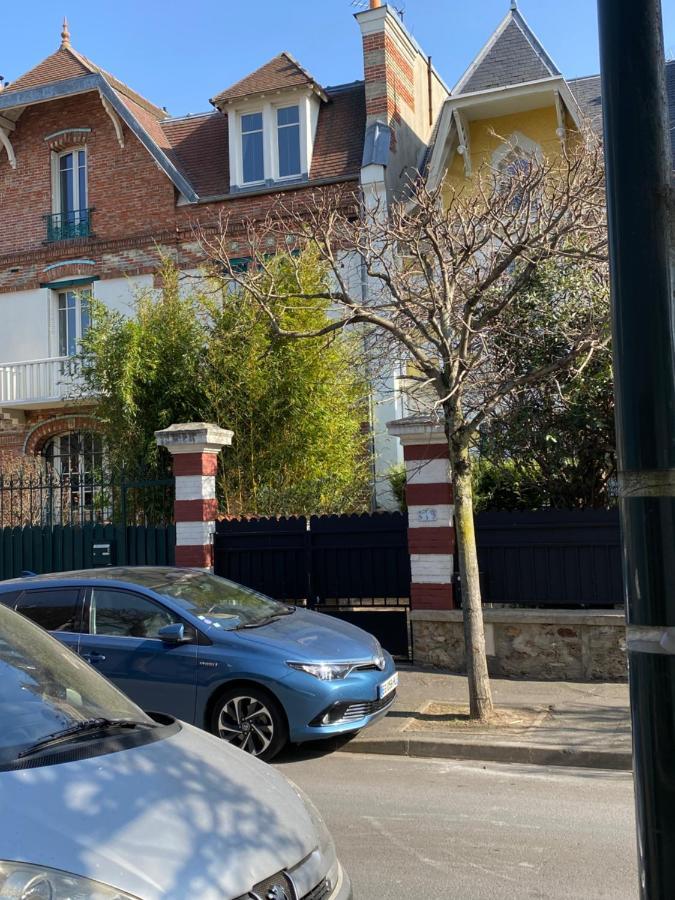 Cocon Cosy Aux Portes De Paris / จวนวิลล์-เลอ-พอนต์ ภายนอก รูปภาพ